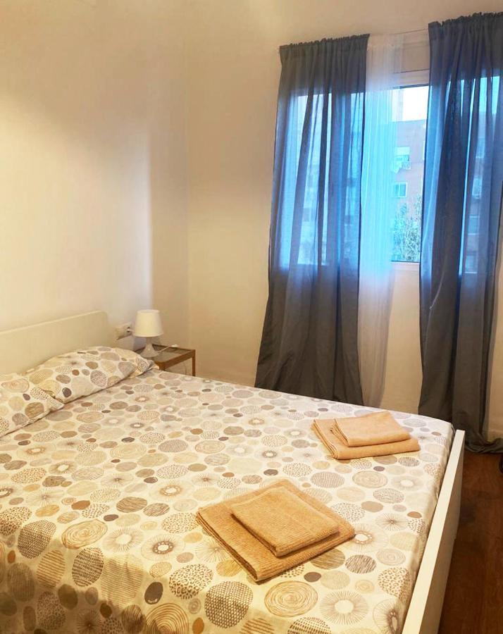 Peres I Valero Habitaciones En Piso Compartido Valencia Bagian luar foto